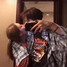  情侣头像喜欢的人在梦里也会很喜欢