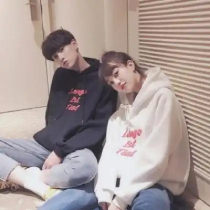  qq情侣头像情侣专用,热恋中的情侣必须要用专用的