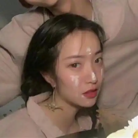 青春情侣头像一男一女,两个人的合照非常的不错的