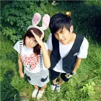  韩潮流情侣头像爱的很深的男女情侣头像女人不必太美只要有人深爱