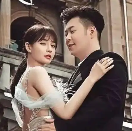  杜海涛撕下憨厚面具,凭上亿身价登胡润富豪榜,资产仅次马云