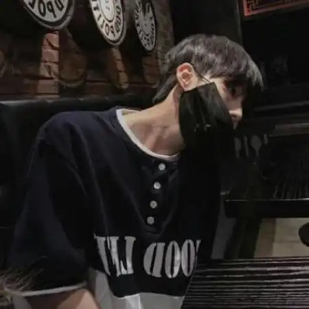  微信伤感帅气男生头像,一个人的日子是无聊的