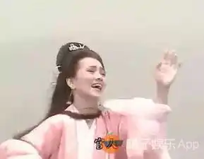  一组丧心病狂的情侣头像敢换的都是勇士啊