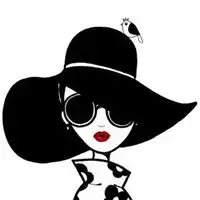  qq头像女生戴帽子黑白色