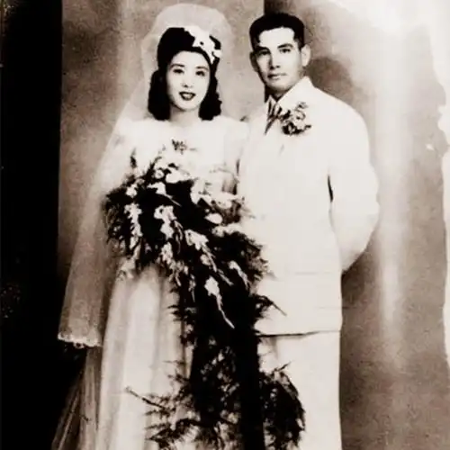  老蒋逃往台湾前,带走的军阀太太后来怎样一人为丈夫借道回大陆