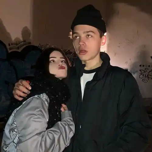  句子撩到腿软的可爱短句