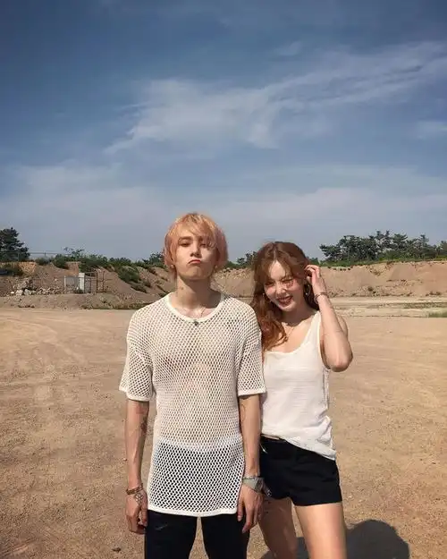  你勇敢一次,我们就有故事