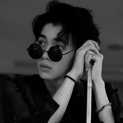  我看到了一个认不到的人