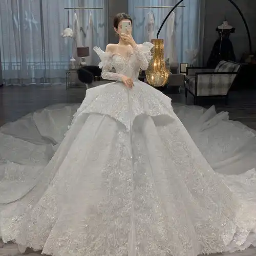  头像白色系不露脸婚纱女头像