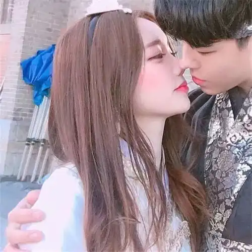  情侣头像只想做你的怀中猫