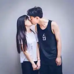  健身版情侣头像一左一右