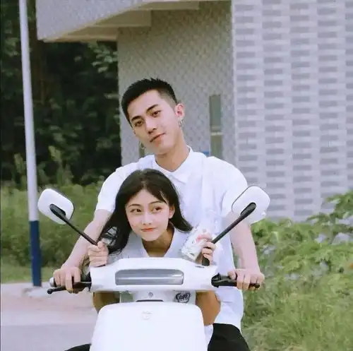  今日头像世界需要讲道理但我最偏心你