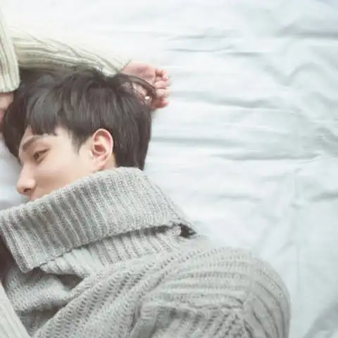  情侣头像爱的,不爱的,一直在告别中