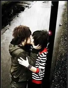  qq情侣接吻静态头像,急