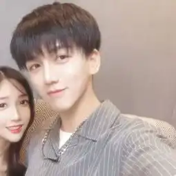  12句暗示我喜欢你的句子,句句感人至深,快发给ta吧