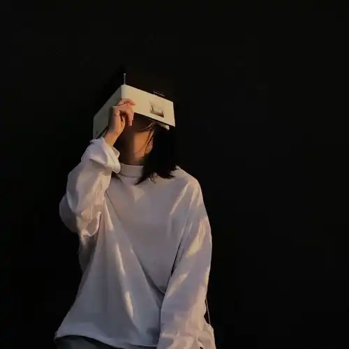  田野是春日阳光赠予人间的吻