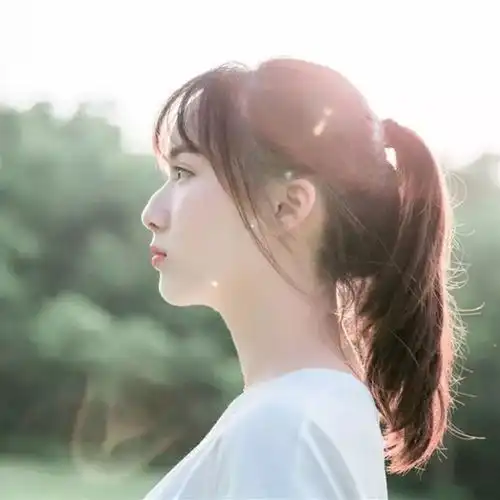  当男人对你厌倦,才会频繁有这样的表现