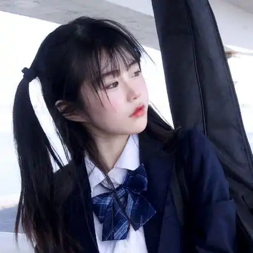 甜酷奶拽的女生头像