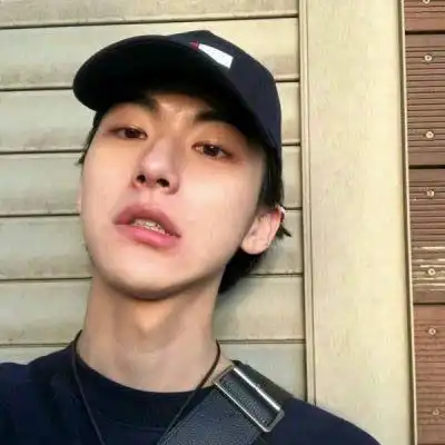  2020年最火qq男生头像高清2020最新版潮流男网图