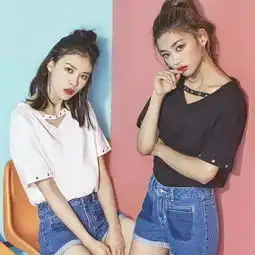  闺蜜装这样甜炸,谁还要穿情侣装啊