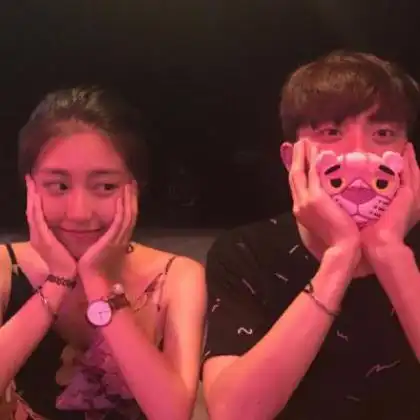  情侣头像一左一右,你的呆萌我全都喜欢