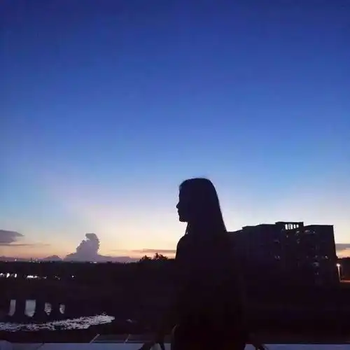  你过得好吗像朋友圈一样吗