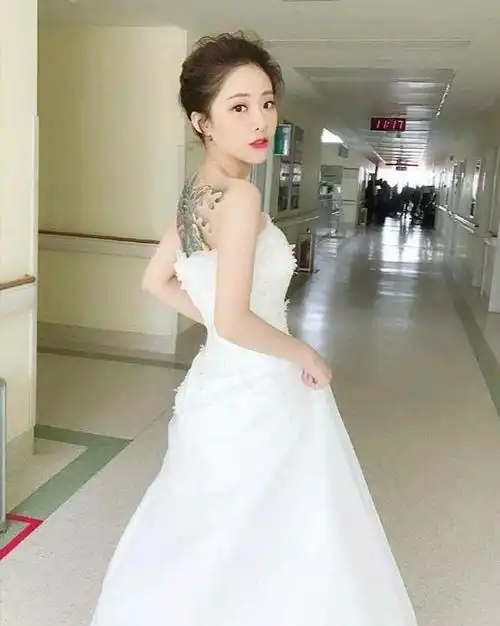  喻言社会姐石锤被爆诸多黑料青你2里的她就这样