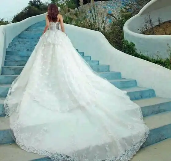  我要世界上最美的婚纱清晰的图片