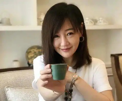 回看粉红女郎,觉得四位女主角比初看时更迷人