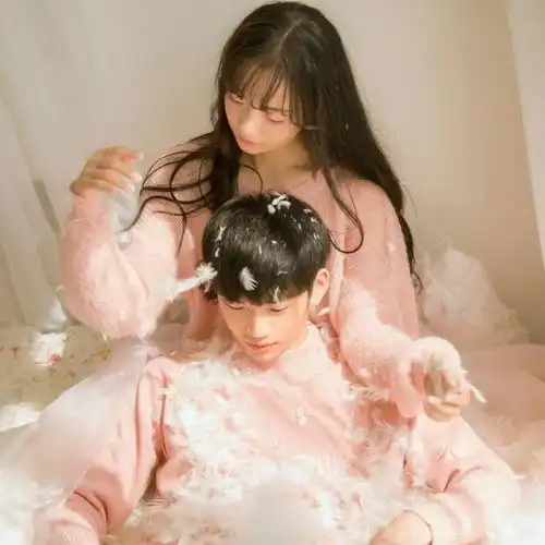  戴羽毛的印第安人