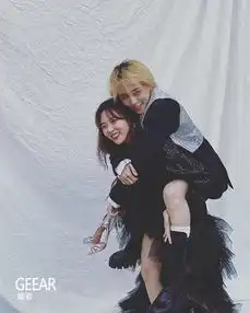  泫雅的性感或许不是每个人都懂,她的个性才是高人气的原因