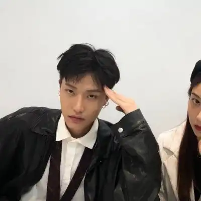  2021两个人的情侣头像一对两张愿你生活多浪漫和惊喜