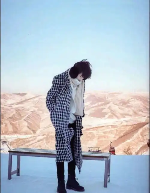  马嘉祺风衣合集,治愈温暖系小马,超级有氛围感