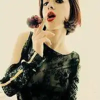  社会霸气女照片微信头像图片大全