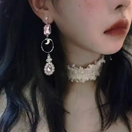  暗黑冷酷女生头像暗黑系头像女高冷社会图片