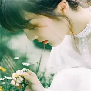  闭眼美女头像侧颜女生头像闭眼唯美高清图片