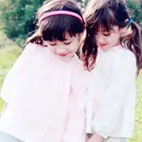 暖色调柔和小美女qq头像
