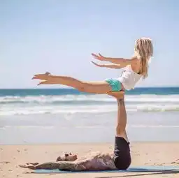  这对情侣告诉你,如何正确秀恩爱秒杀朋友圈主题旅游