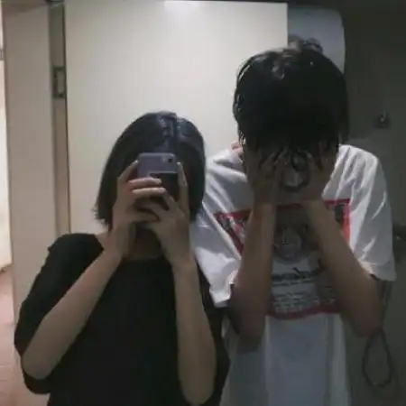  超拽的情侣头像一男一女傲气长在骨子里