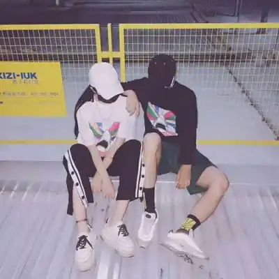  白灏宇情侣头像真人一对两张情侣头像我要个性网