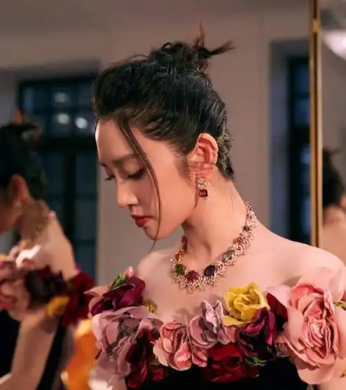  王俊凯陷整容风波,首次回应回顾胭脂的蝴蝶飞飞尺度竟这么大