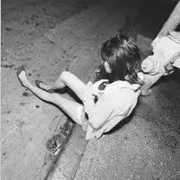  阿宝色情侣头像一左一右两张伤感