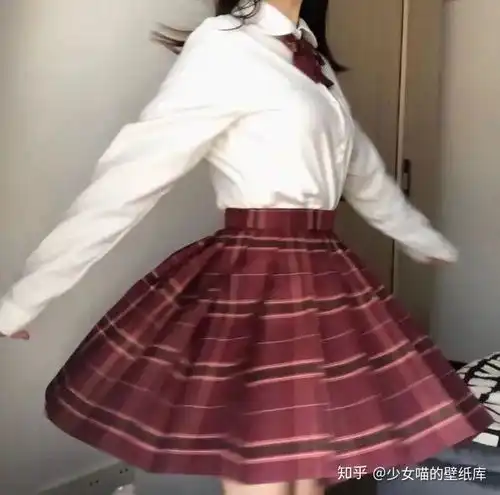 有没有那种穿jk的女头像