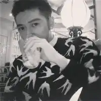 异想天开男生的个性头像我在等一个让我爱到永恒的人