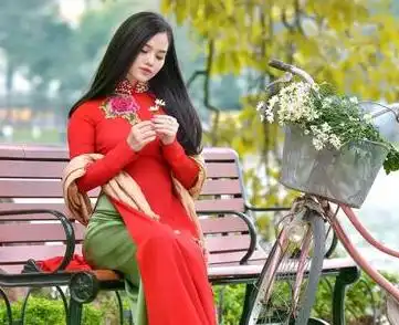 越南美女找了一个中国小伙,就迫不及待嫁到中国,这是为啥