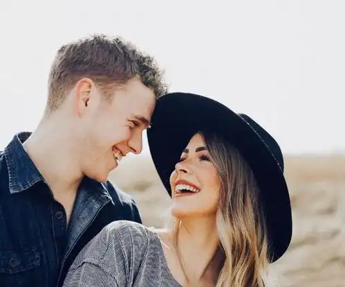  离婚18年后,他们再次相遇,双方都泪如雨下,决定共同走完后半生