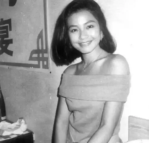  杨幂宋佳是时尚女王其实最时尚的,是二三十年前的她们