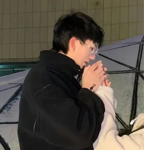  情侣头像情人节必备的情侣头像