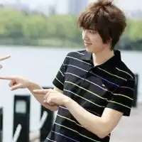  求7对好看的情侣头像不要太性感的不是闪动的哈可爱点看起来有点乖的