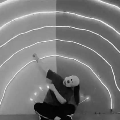  黑白情侣头像一人一张,两人分开使用才叫配对